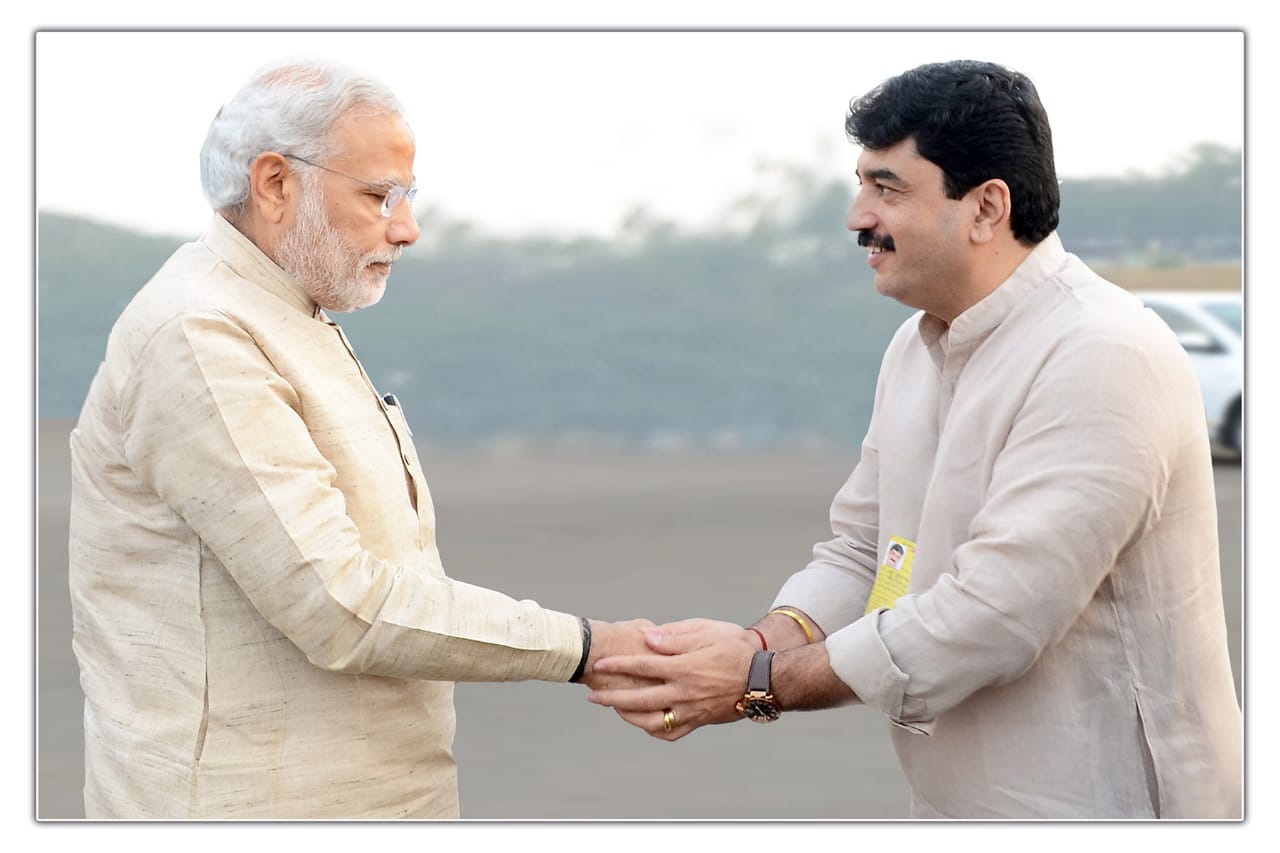 Welcoming Hon. PM Shri. Narendra ji Modi in Pune